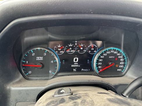 Used 2019 GMC Sierra 2500 Denali w/ Duramax Plus Package AWD/4WD image 10