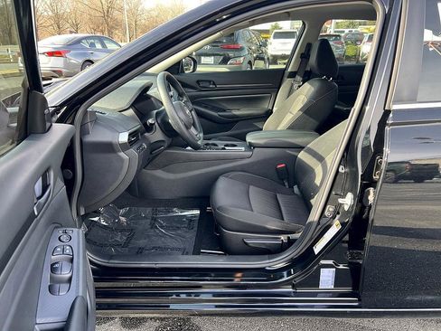 Certified 2025 Nissan Altima 2.5 S image 15