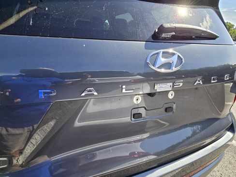 Certified 2025 Hyundai Palisade SE FWD image 8