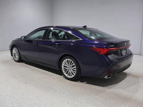 Used 2021 Toyota Avalon Limited w/ Advanced Safety Package AWD/4WD image 4