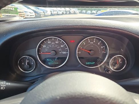Used 2017 Jeep Wrangler Rubicon w/ Power Convenience Group AWD/4WD image 45