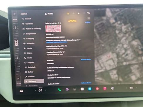 Used 2024 Tesla Model X Plaid image 44