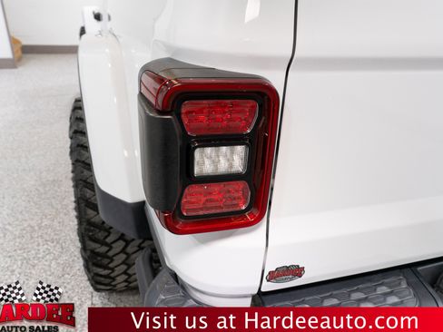 Used 2020 Jeep Gladiator Rubicon image 10