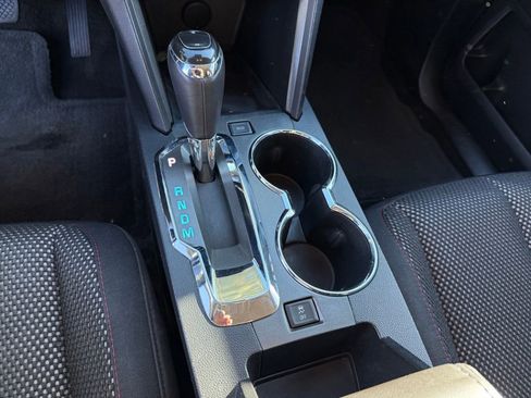 Used 2016 Chevrolet Equinox LT w/ Convenience Package image 24