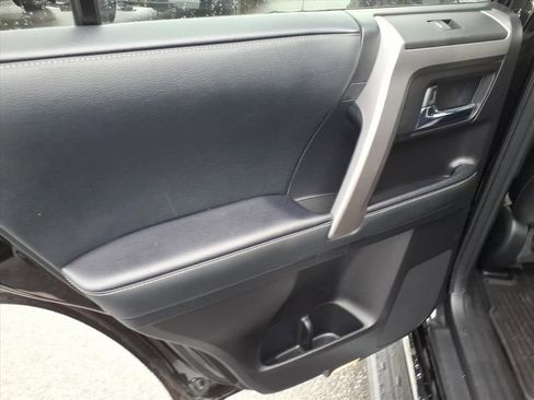 Used 2020 Toyota 4Runner Limited image 22