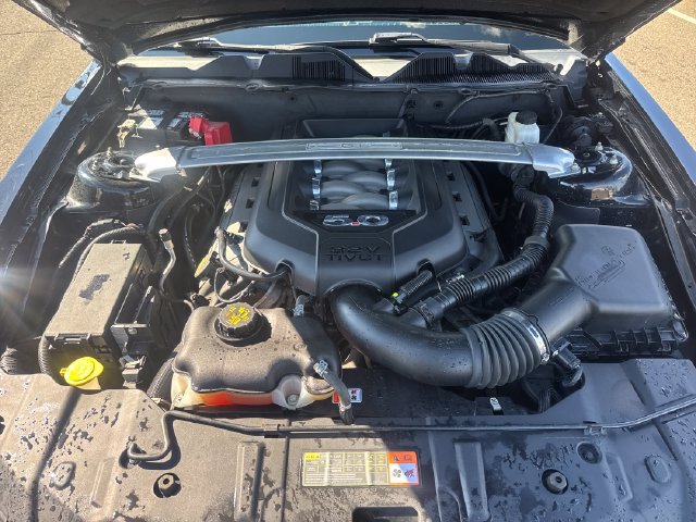 Used 2013 Ford Mustang GT Premium w/ Electronics Pkg RWD image 23