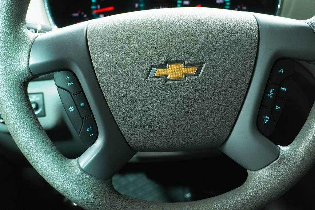 Used 2017 Chevrolet Traverse LS AWD/4WD image 20