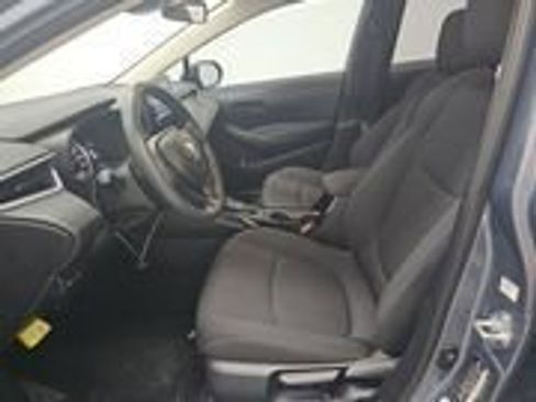 Used 2022 Toyota Corolla LE image 7