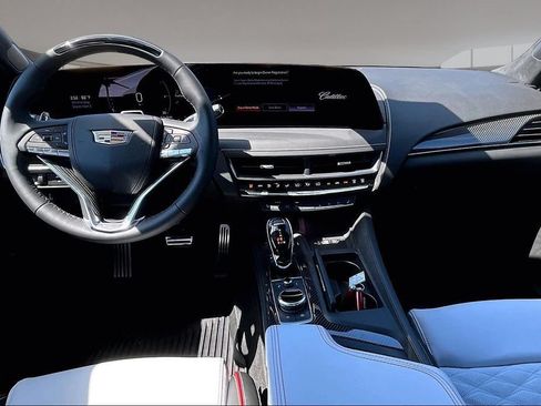 New 2026 Cadillac CT5 V Blackwing w/ Carbon Fiber 2 Package RWD image 5