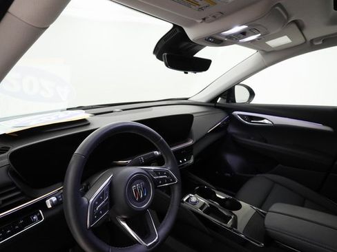 Used 2024 Buick Envision Avenir image 11