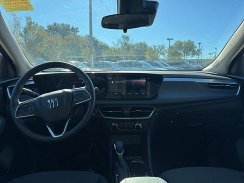 Used 2025 Buick Encore GX Preferred image 31