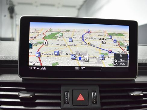 Used 2018 Audi Q5 Prestige w/ Prestige Package image 24