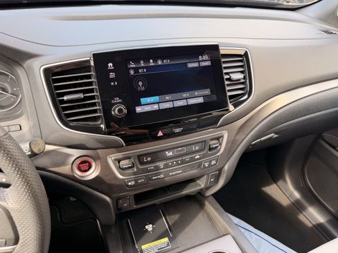 Certified 2024 Honda Passport EX-L image 22