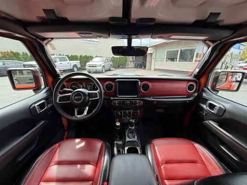 Used 2023 Jeep Wrangler Unlimited Rubicon 4xe AWD/4WD image 18