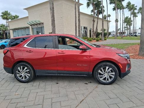 Used 2024 Chevrolet Equinox LT FWD image 3