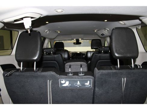 Used 2021 Chrysler Voyager Lxi image 21