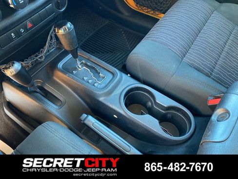 Used 2012 Jeep Wrangler Sport AWD/4WD image 20