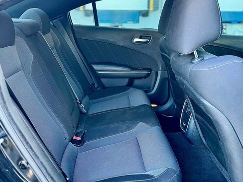 Used 2017 Dodge Charger R/T RWD image 8
