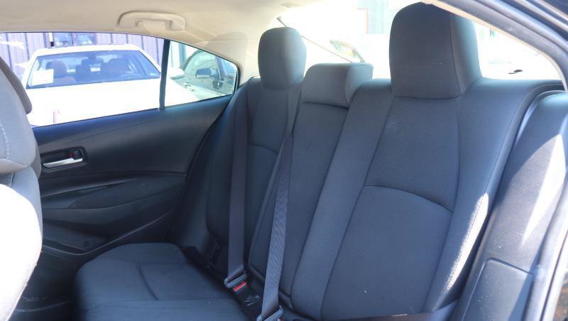 Used 2022 Toyota Corolla LE FWD image 12