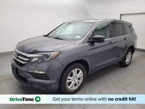 Used 2017 Honda Pilot LX image 1