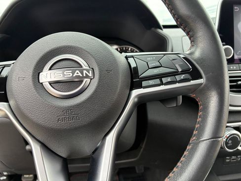 Used 2024 Nissan Altima 2.5 SR FWD image 23