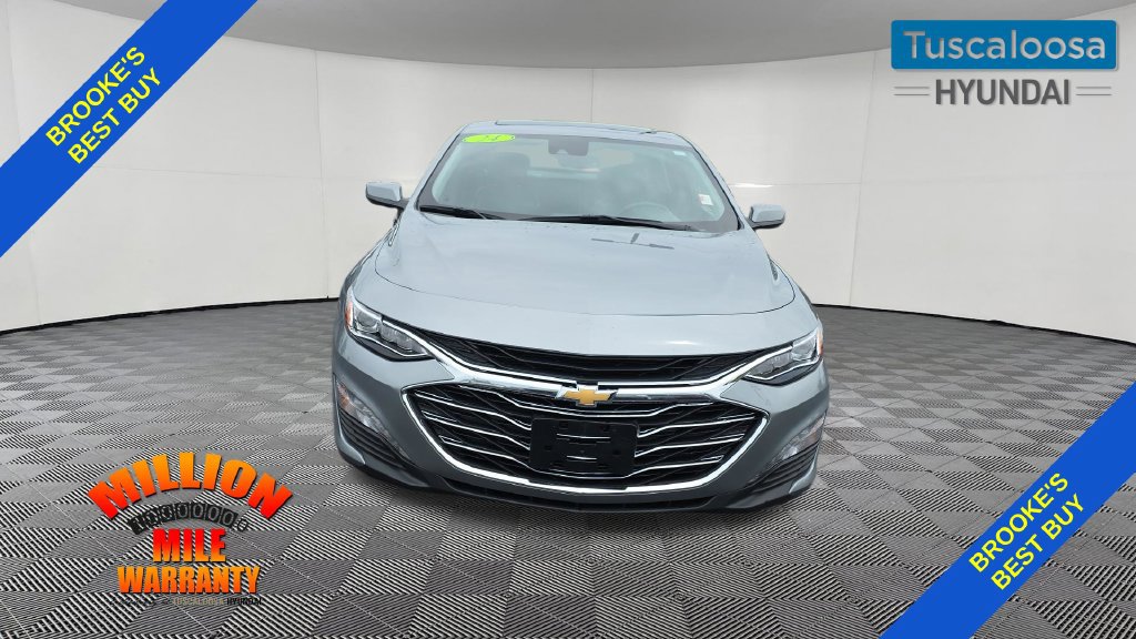 Used 2024 Chevrolet Malibu LT FWD image 2