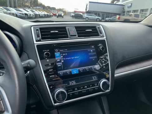 Used 2018 Subaru Outback 2.5i Limited image 21