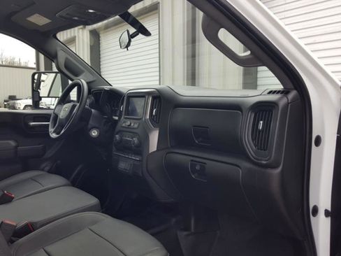 Used 2022 Chevrolet Silverado 2500 W/T image 10