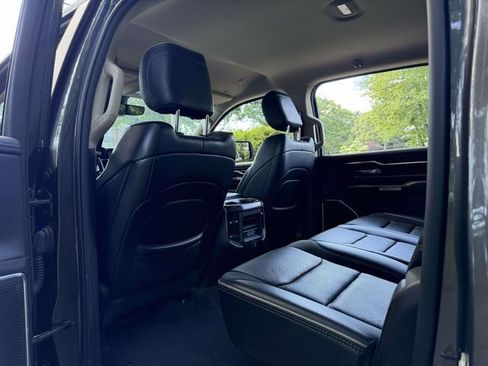 Used 2020 RAM 1500 Laramie AWD/4WD image 17