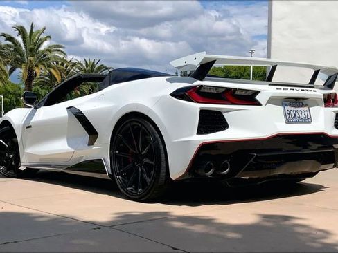 Used 2022 Chevrolet Corvette Stingray Preferred Conv w/ Z51 Performance Package RWD image 9