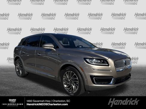 Used 2020 Lincoln Nautilus Reserve image 1