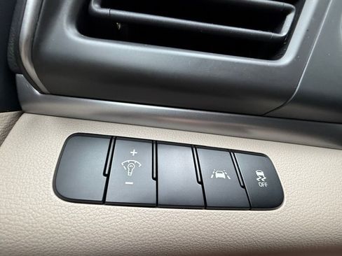 Used 2020 Hyundai Elantra SE w/ Cargo Package (C1) image 25