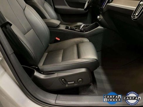Used 2025 Volvo XC40 B5 Plus image 81