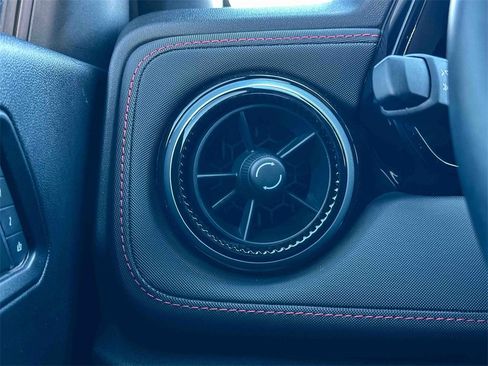 Used 2023 Chevrolet Colorado Z71 w/ Z71 Convenience Package 2 image 33