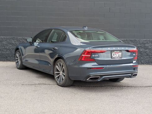 Used 2022 Volvo S60 B5 Momentum FWD image 7