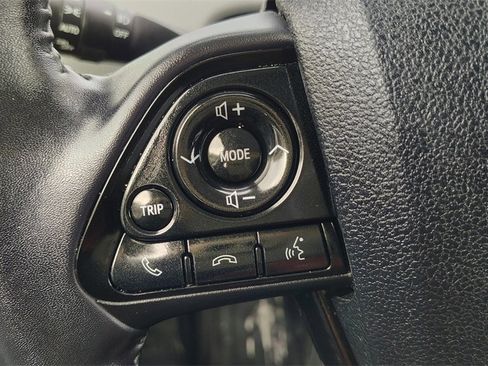 Used 2020 Toyota Prius XLE image 14