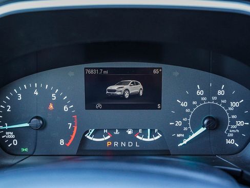 Used 2022 Ford Escape SE image 25