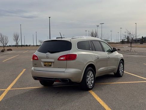 Used 2014 Buick Enclave Leather image 3