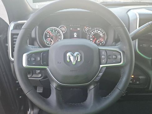 Used 2025 RAM 2500 Big Horn AWD/4WD image 10