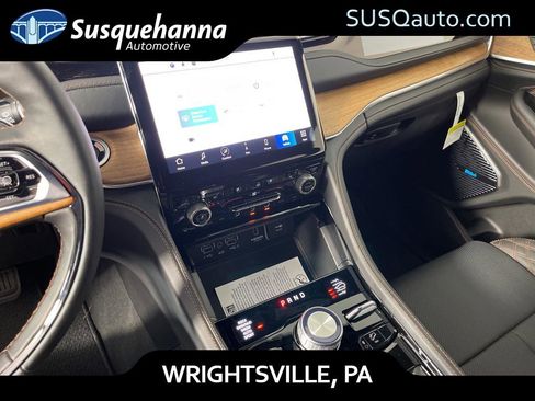 Used 2022 Jeep Grand Cherokee Summit image 13