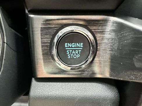 New 2026 Ford F250 Lariat w/ Black Appearance Package image 22