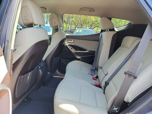 Used 2017 Hyundai Santa Fe Sport FWD image 12