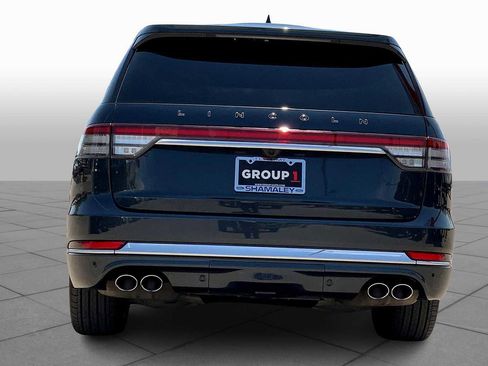 Used 2023 Lincoln Aviator Black Label w/ Dynamic Handling Package image 4