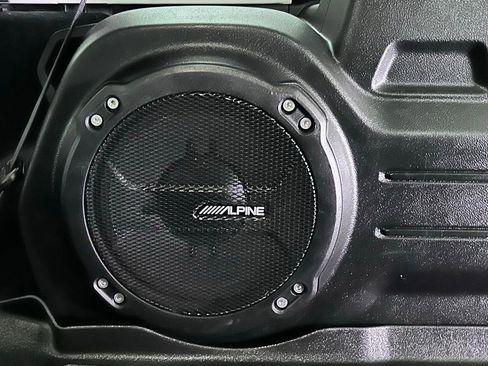 Used 2018 Jeep Wrangler Unlimited Sahara image 11