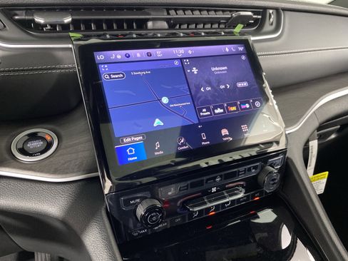 New 2025 Jeep Grand Cherokee Limited image 28