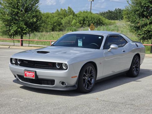 Used 2023 Dodge Challenger R/T Scat Pack w/ Plus Package RWD image 3