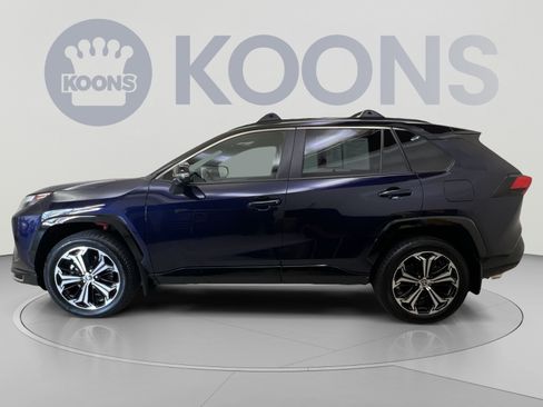 Used 2025 Toyota RAV4 XSE w/ Premium Package AWD/4WD image 5