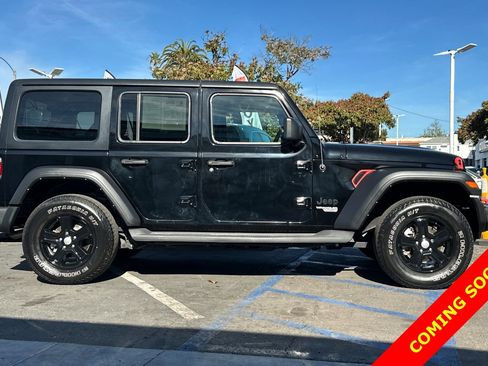 Used 2021 Jeep Wrangler Unlimited Sport image 3