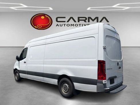 Used 2021 Mercedes-Benz Sprinter 2500 image 3