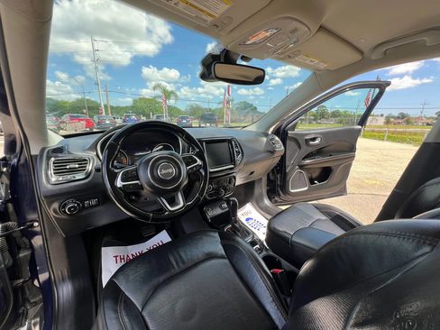Used 2021 Jeep Compass Limited FWD image 12